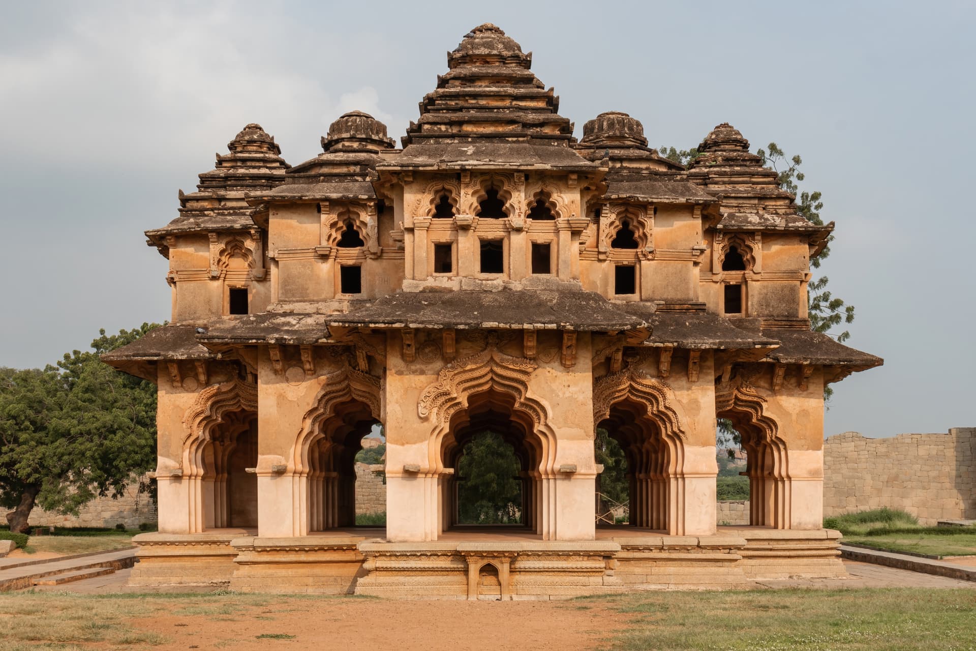 Full-Day Royal Hampi & Architecture Tour (for 1-5 persons) image